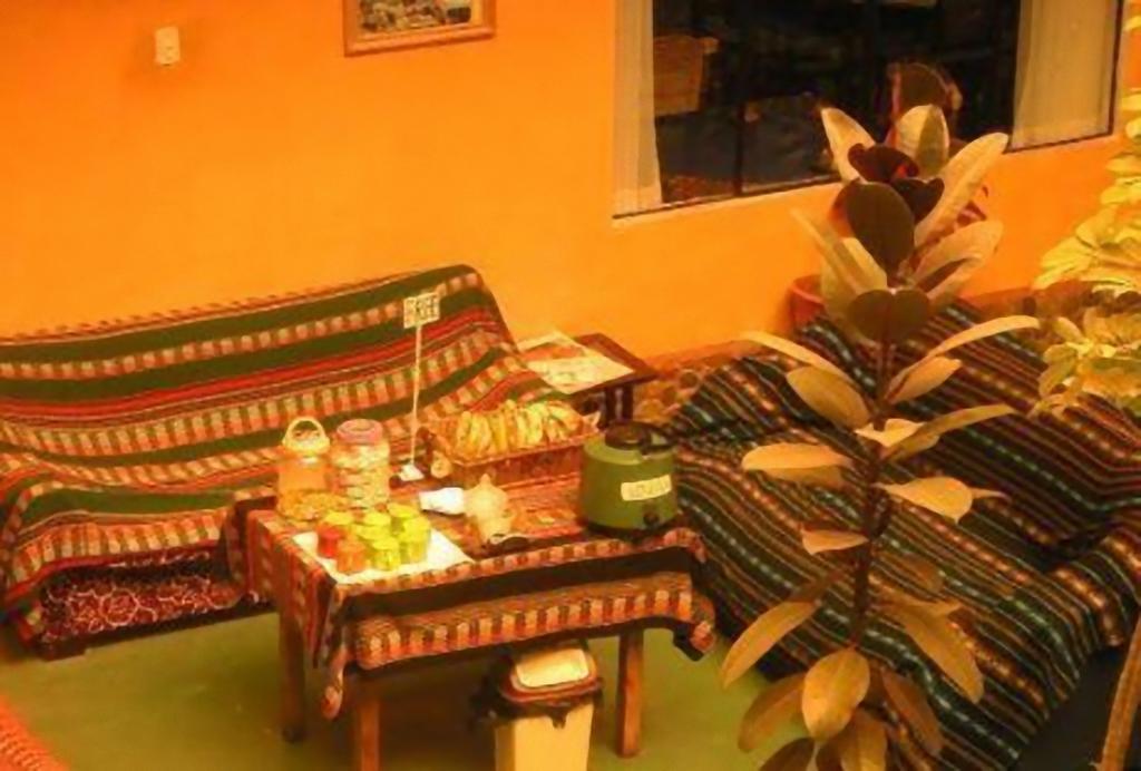 Hotel Utama Copacabana  Extérieur photo